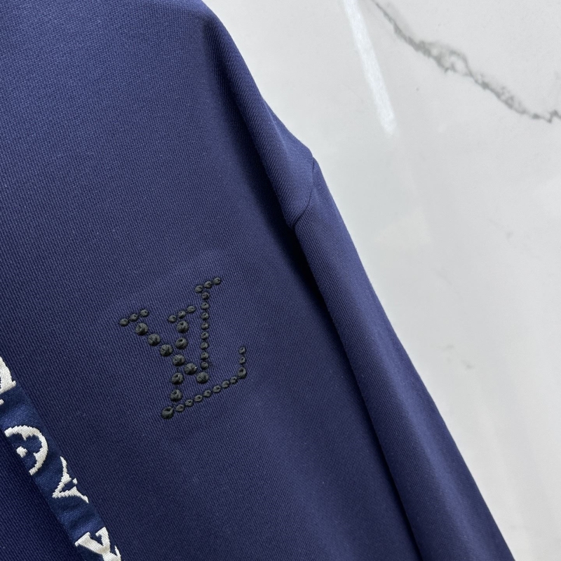 l0vis Vvtt0n hoodies